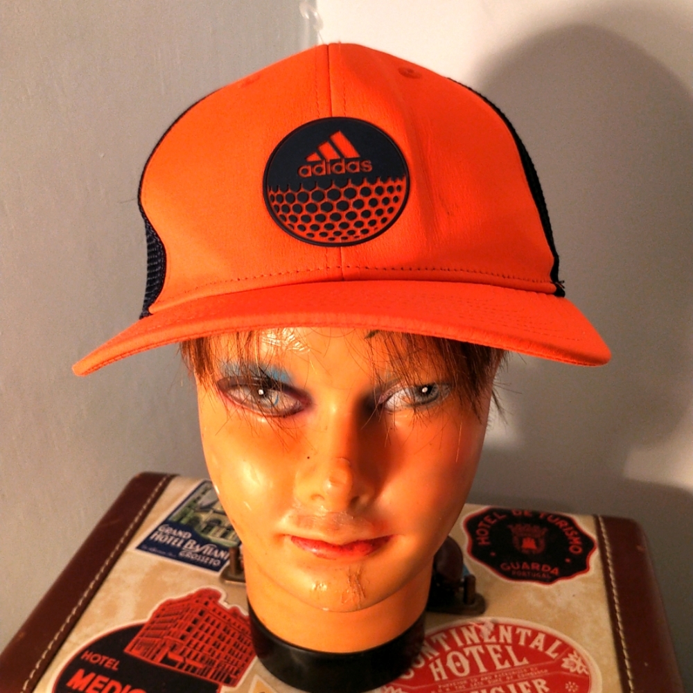 Nwot Adidas trucker cap
